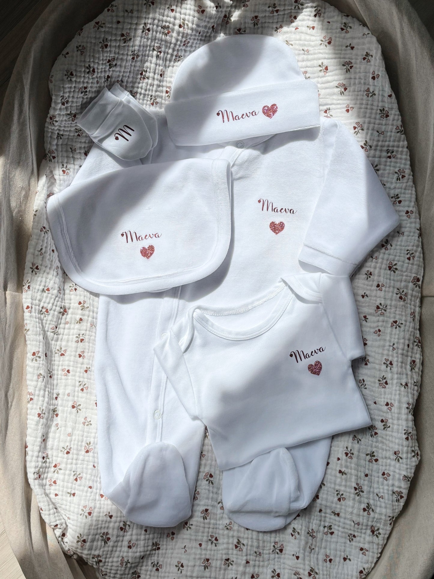 Tenue de naissance en velours personnalisée