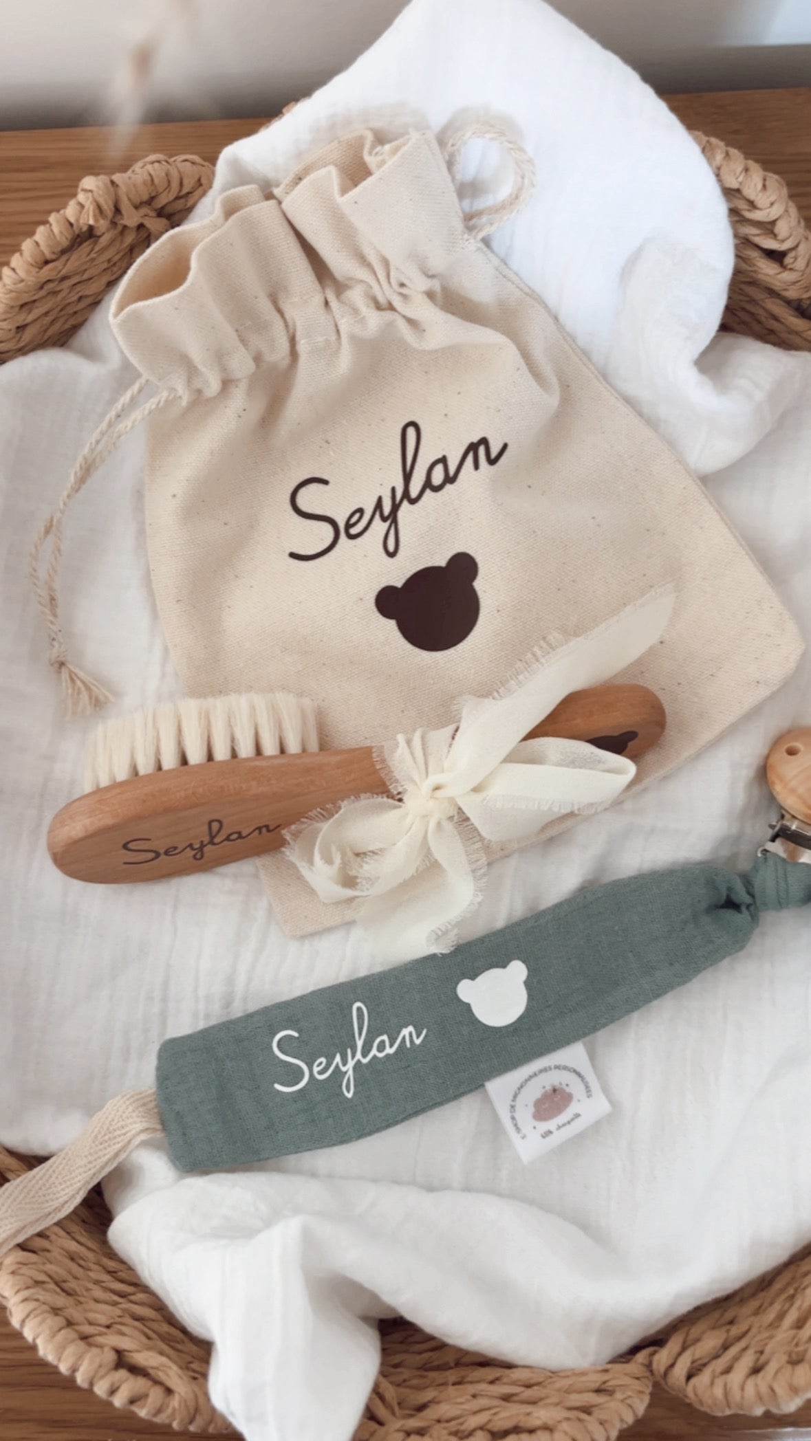 Brosse bébé avec pochon personnalisé