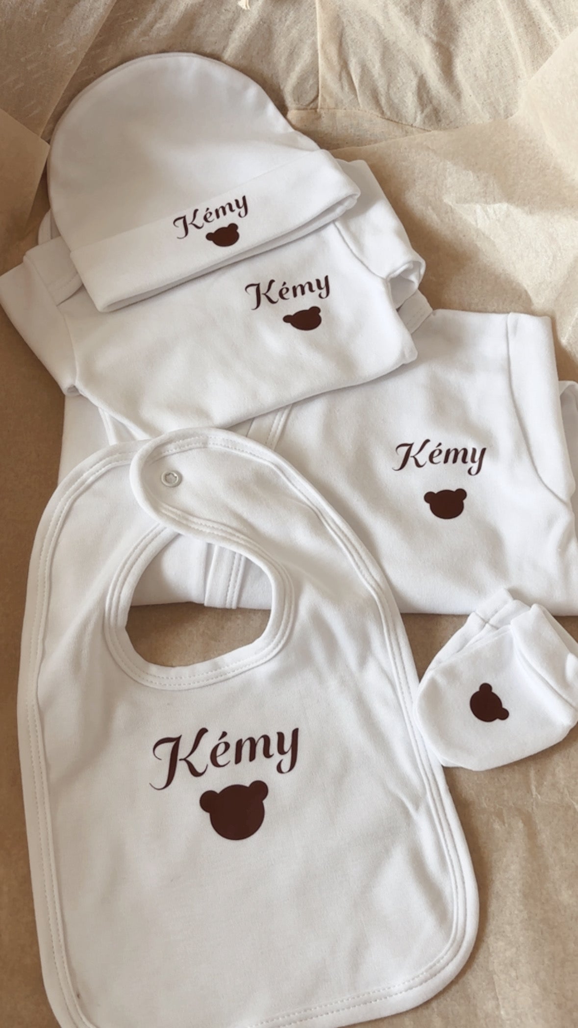 Tenue de naissance en coton personnalisée