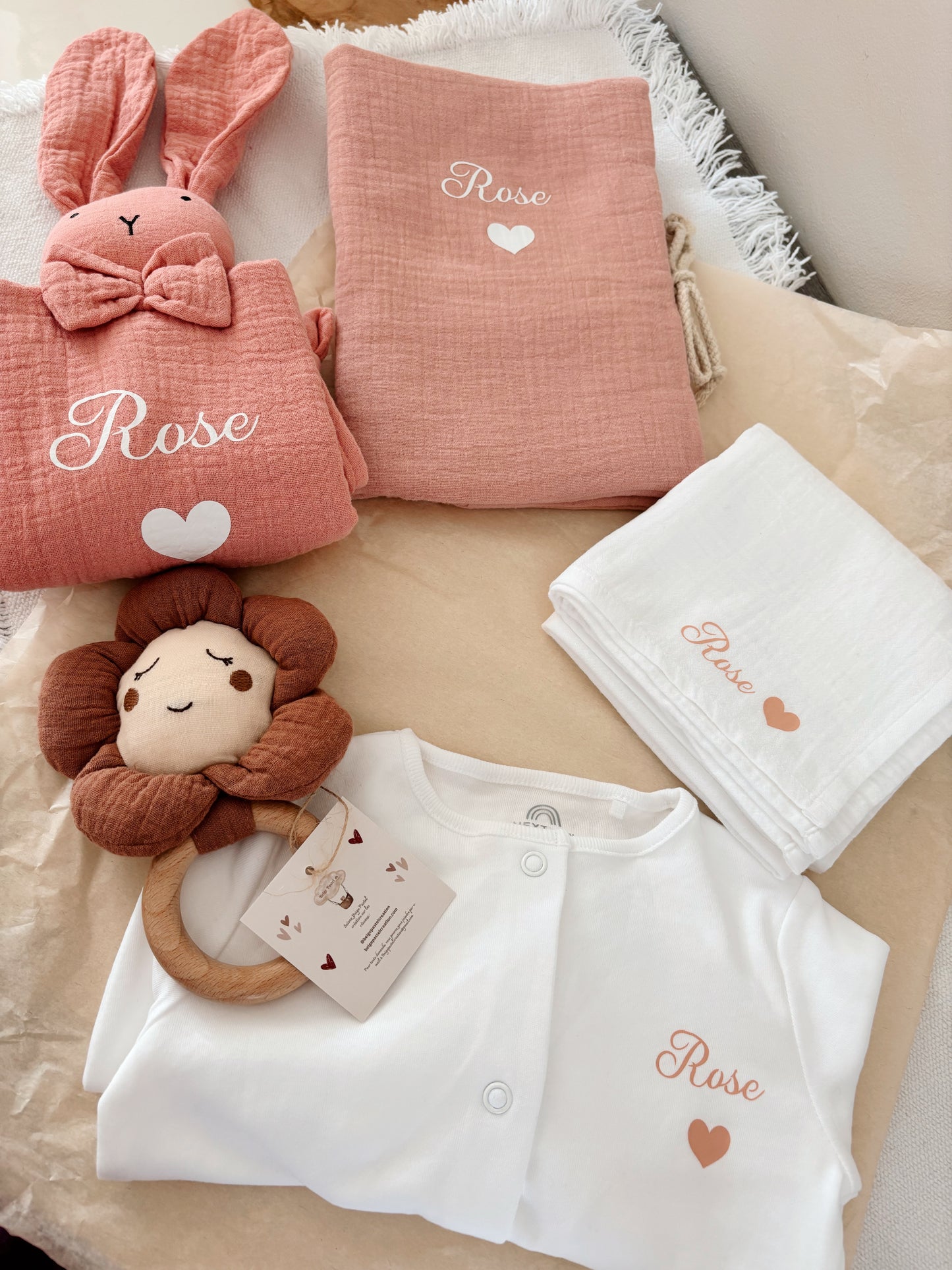 Hochet bébé avec grelot et anneau bois